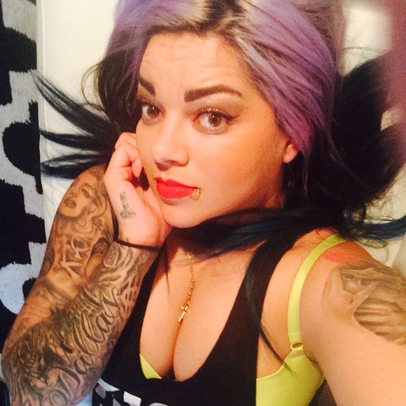 Meet your Posher, Taren - Picture 1 of 1